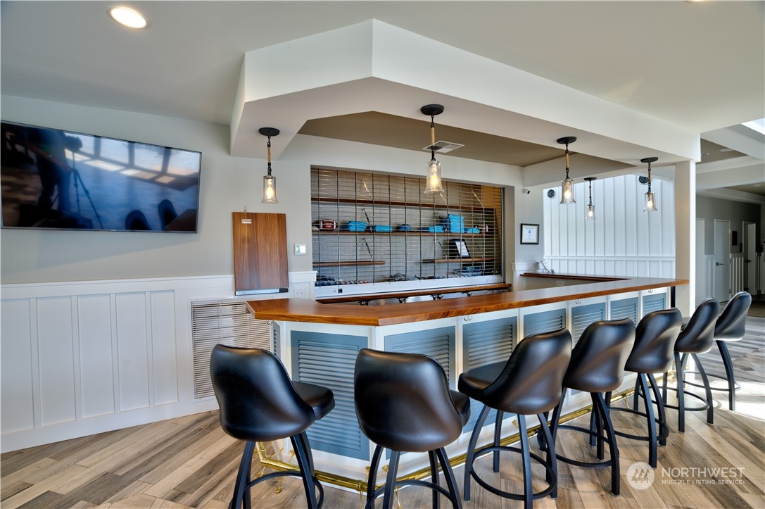 1350 W Woodin Avenue Unit: D3