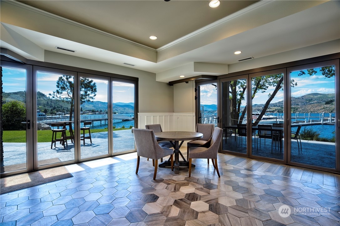 1350 W Woodin Avenue Unit: D3