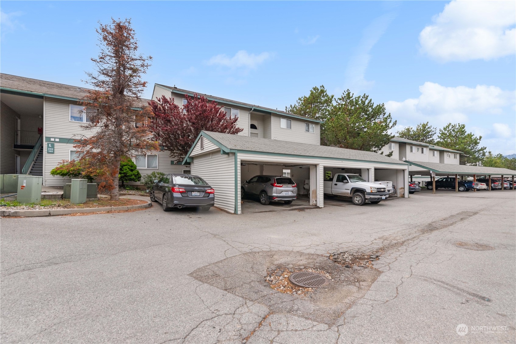 667 4th Street NE Unit: L301