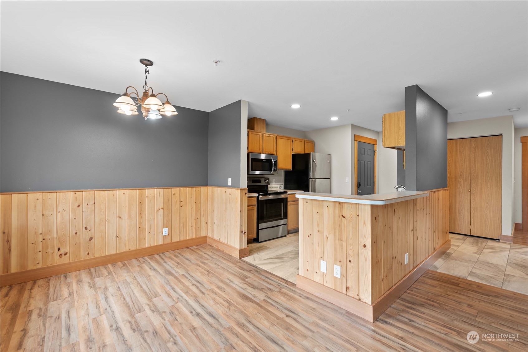 667 4th Street NE Unit: L301