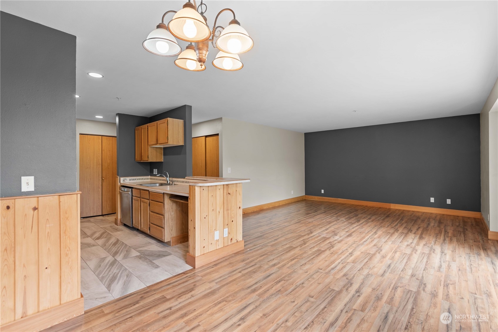 667 4th Street NE Unit: L301
