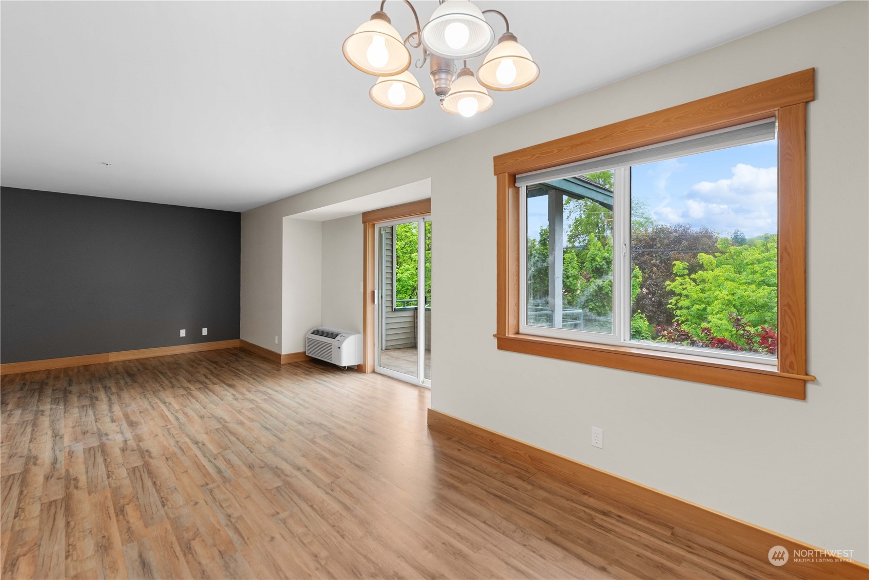 667 4th Street NE Unit: L301