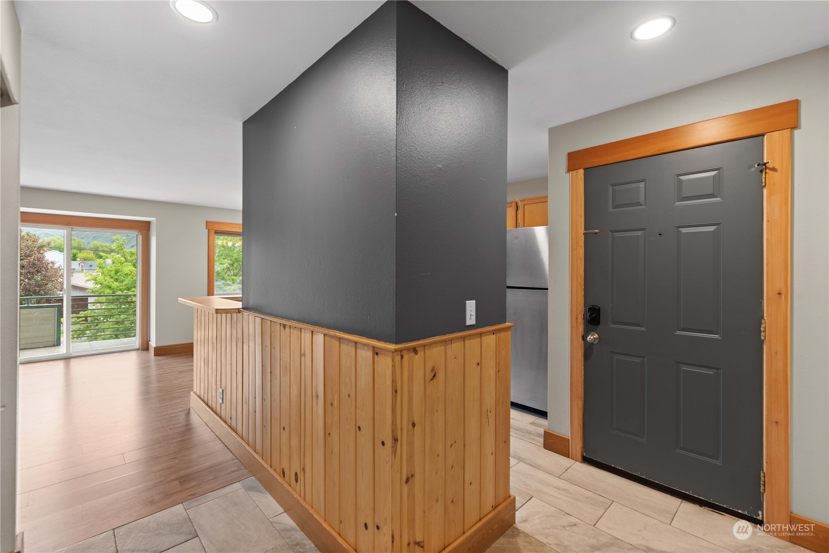667 4th Street NE Unit: L301