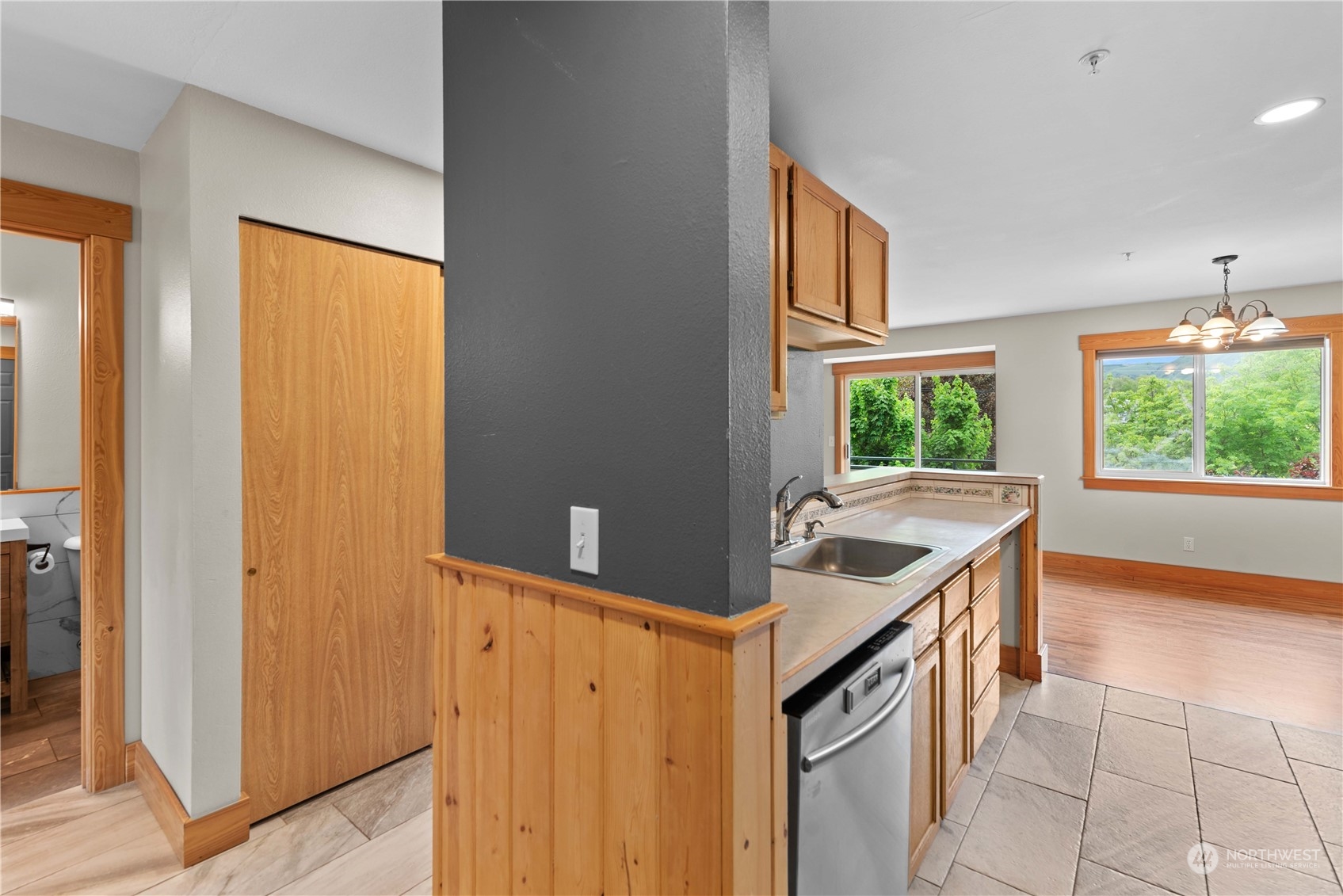 667 4th Street NE Unit: L301