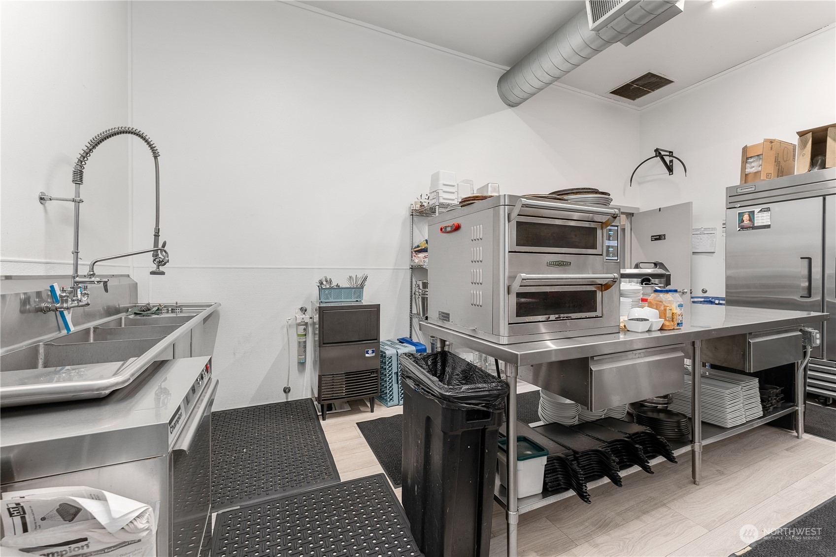 94 Wapato Point Parkway Unit: B