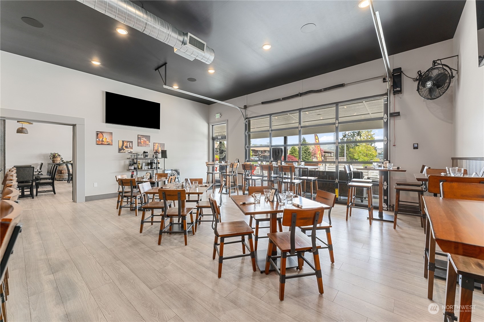 94 Wapato Point Parkway Unit: B