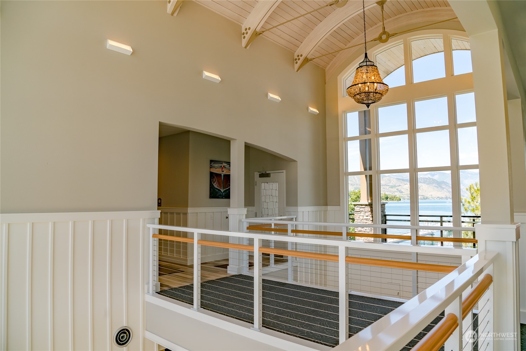 1350 W Woodin Avenue Unit: F18