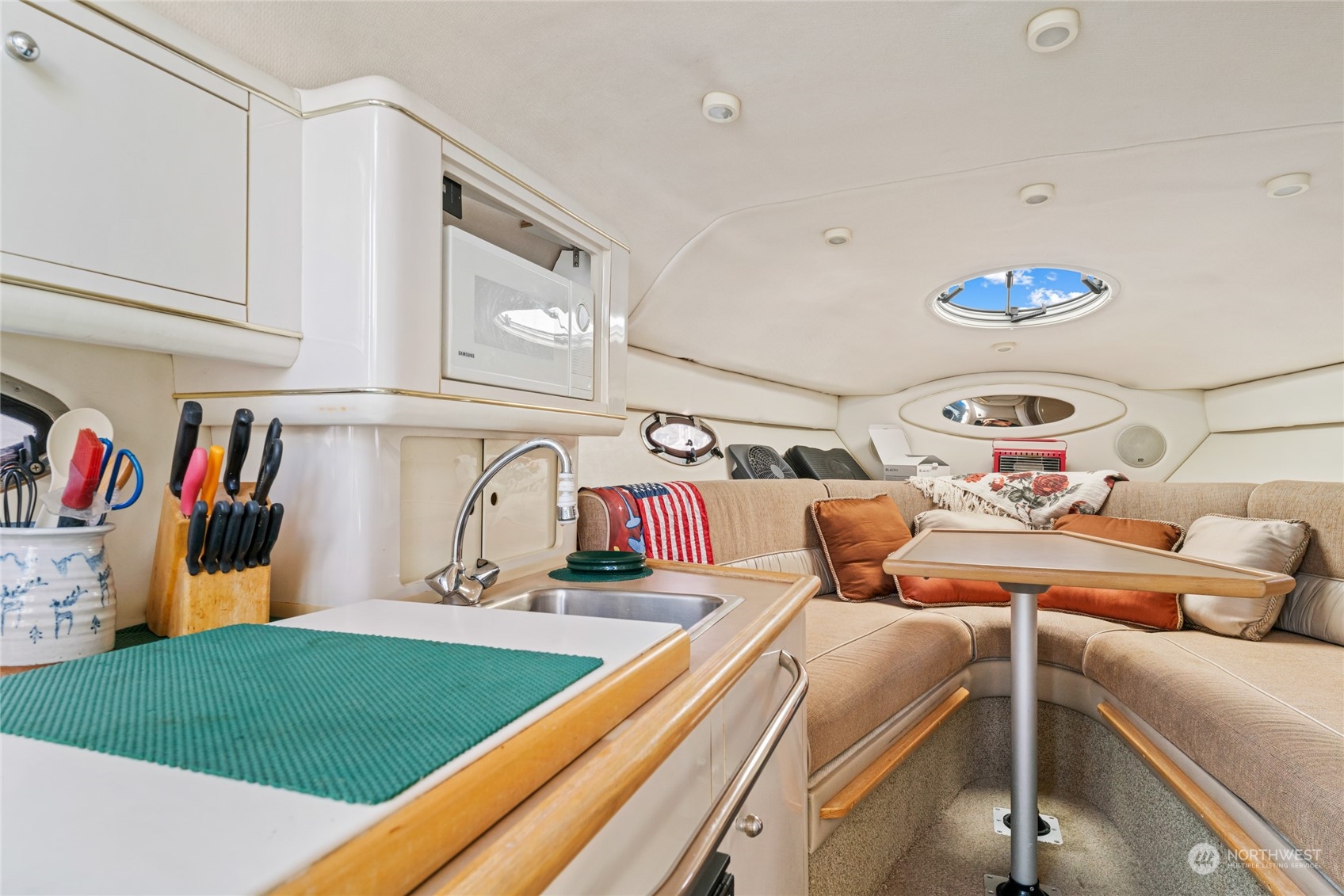 1350 W Woodin Avenue Unit: F18