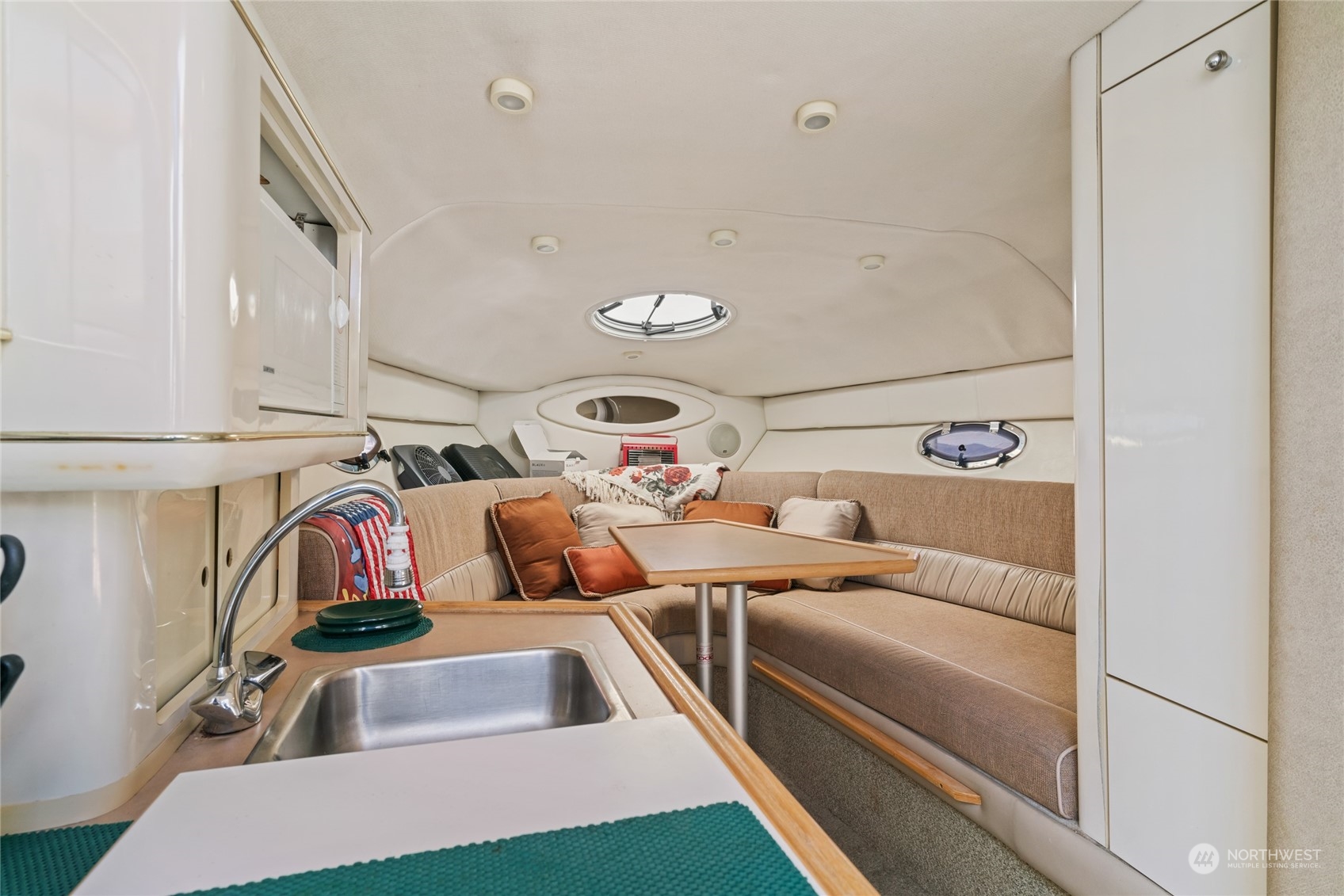 1350 W Woodin Avenue Unit: F18