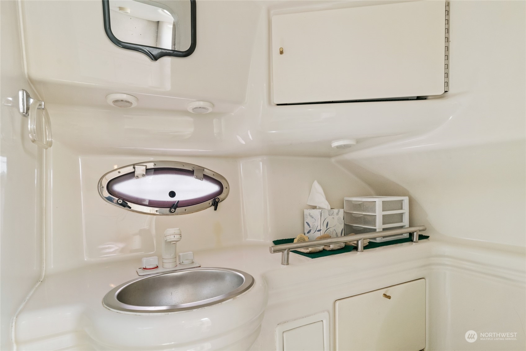 1350 W Woodin Avenue Unit: F18