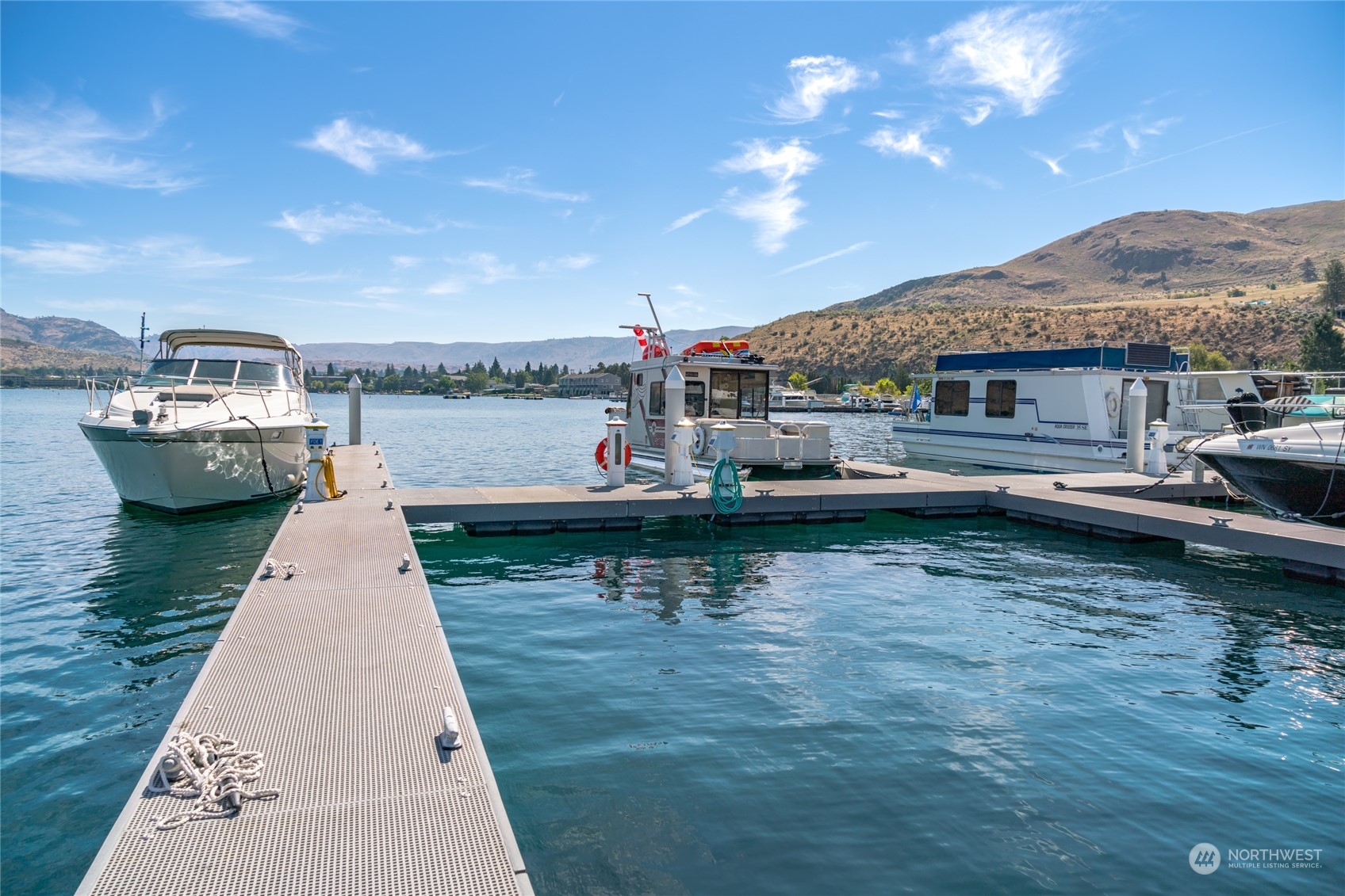 1350 W Woodin Avenue Unit: F18