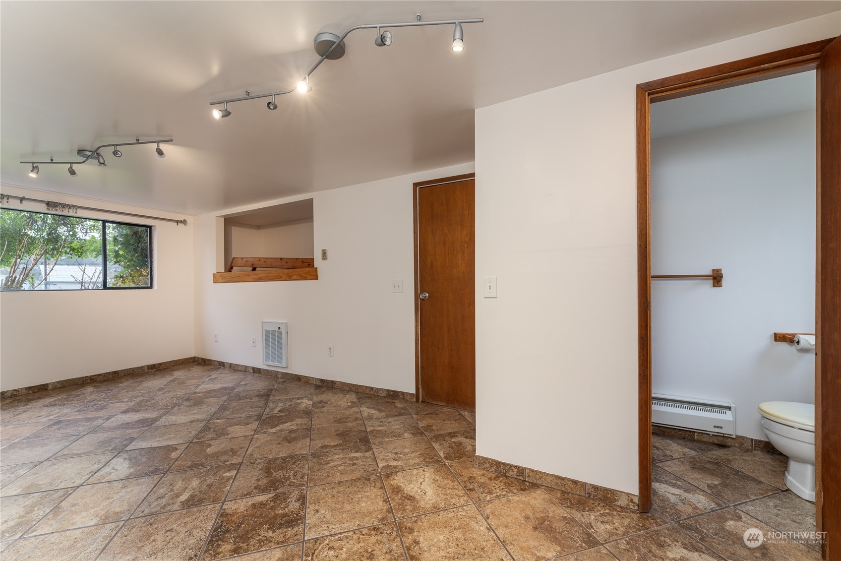 2333 W Prospect Street