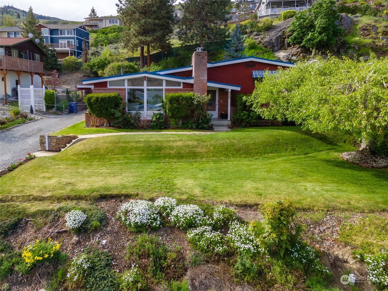 2333 W Prospect Street