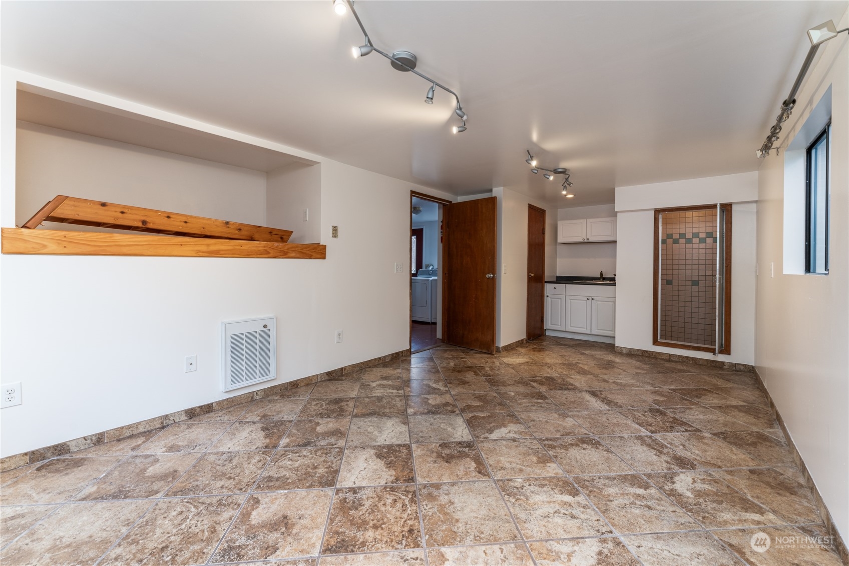 2333 W Prospect Street