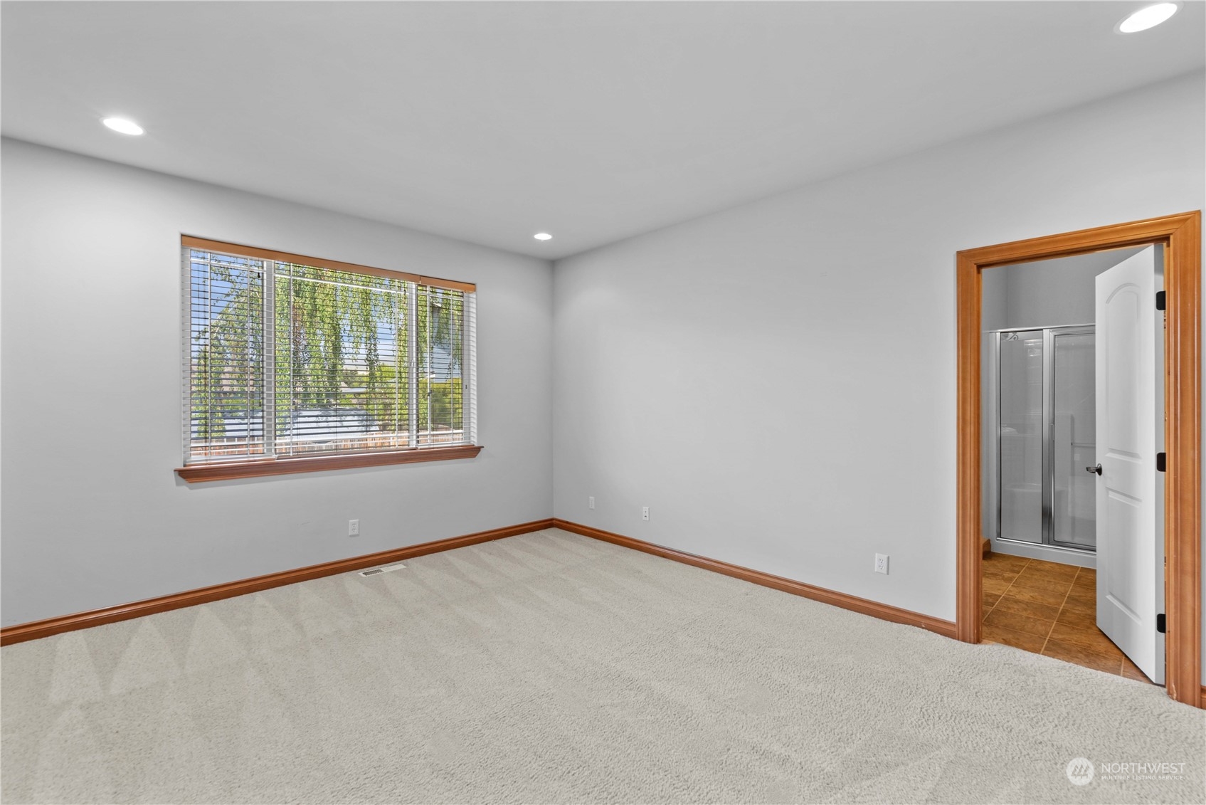 1405 Copper Loop