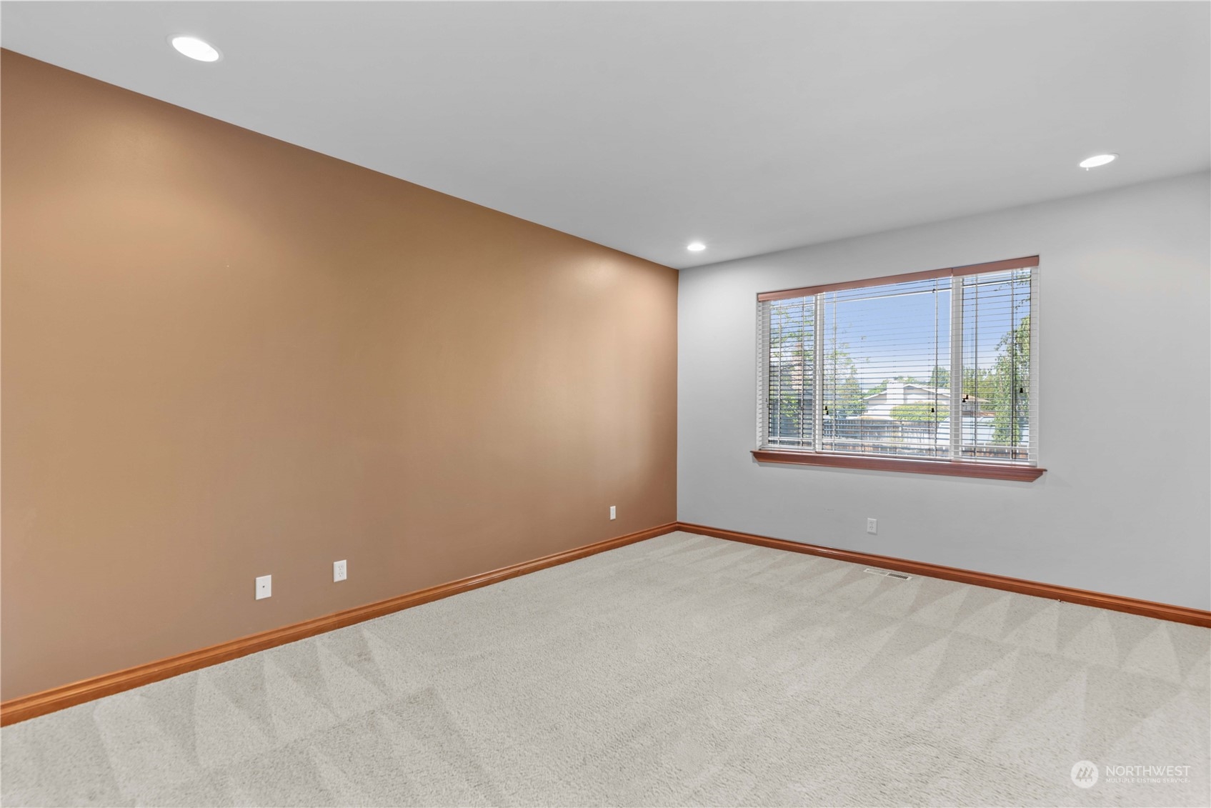 1405 Copper Loop