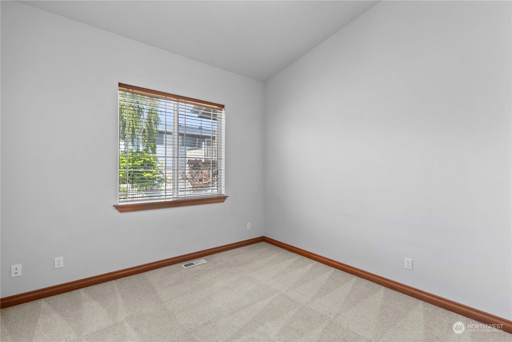 1405 Copper Loop