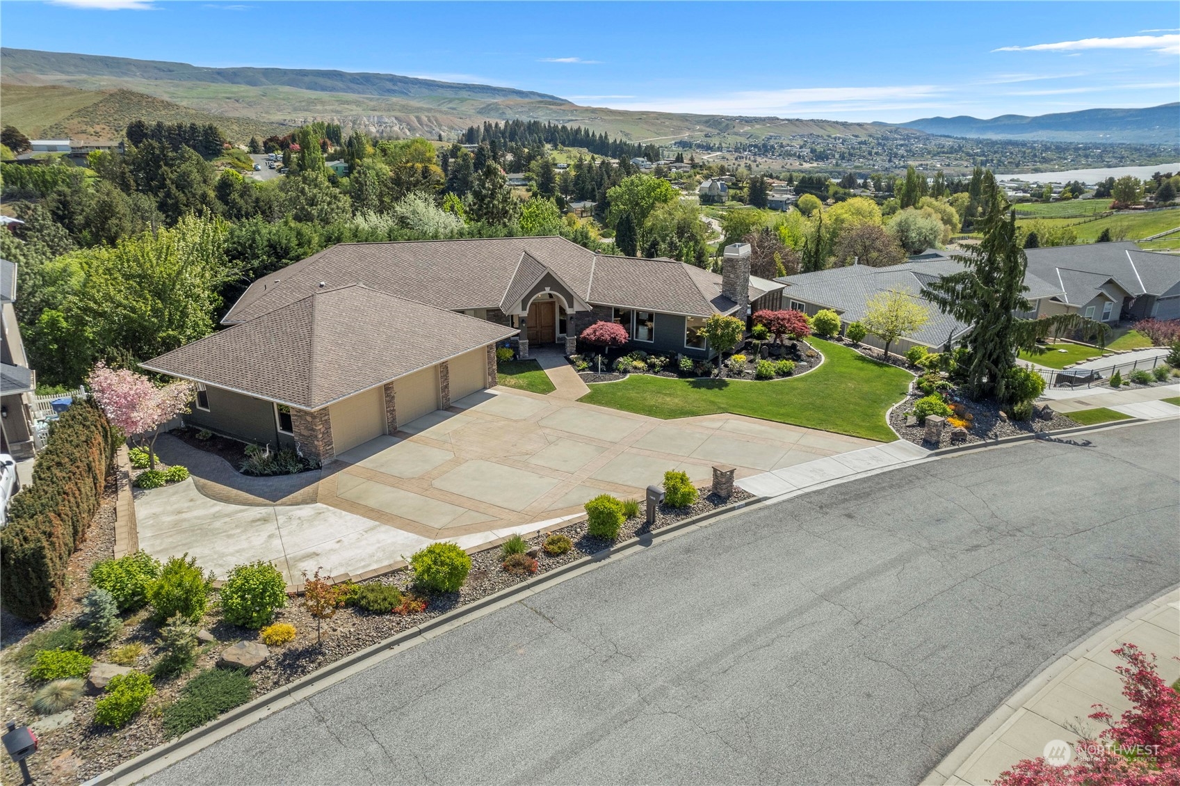 3651 Dianna Way