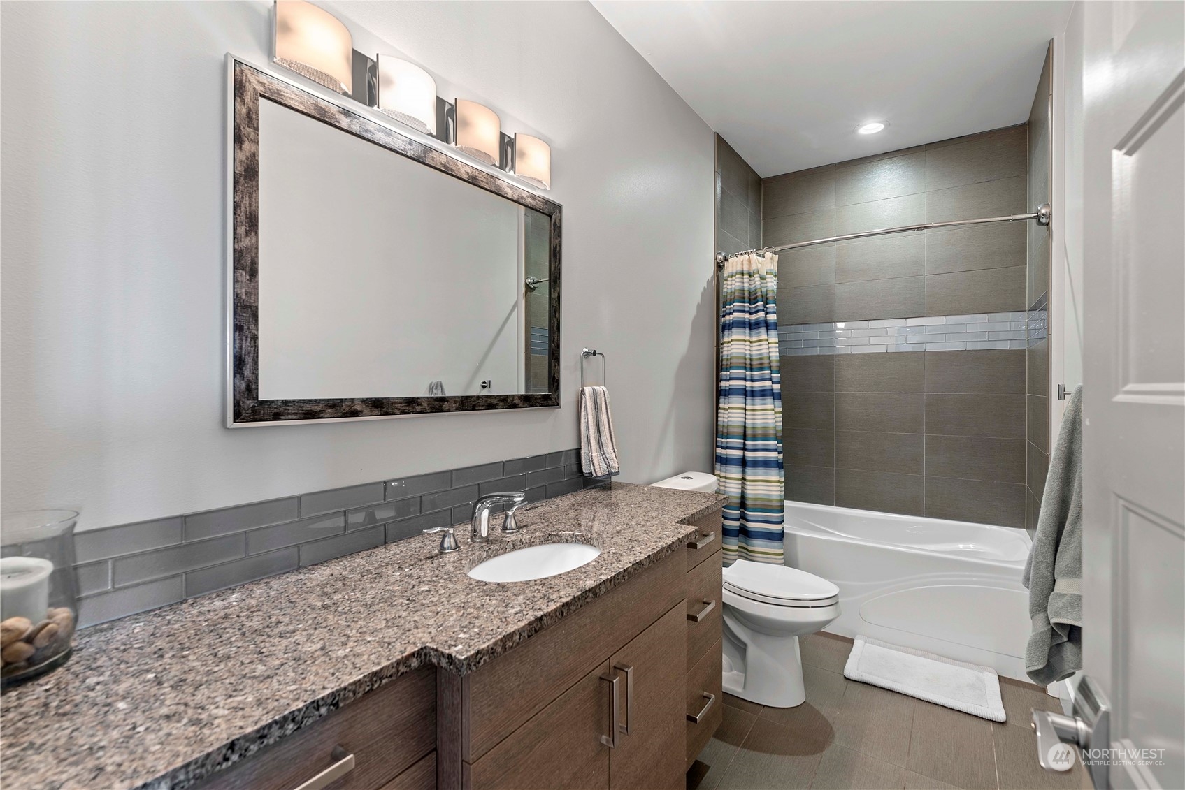 847 Briarwood Terrace