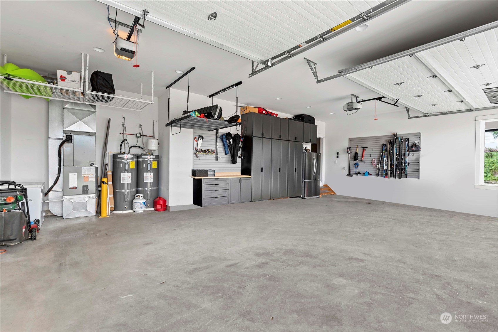 847 Briarwood Terrace