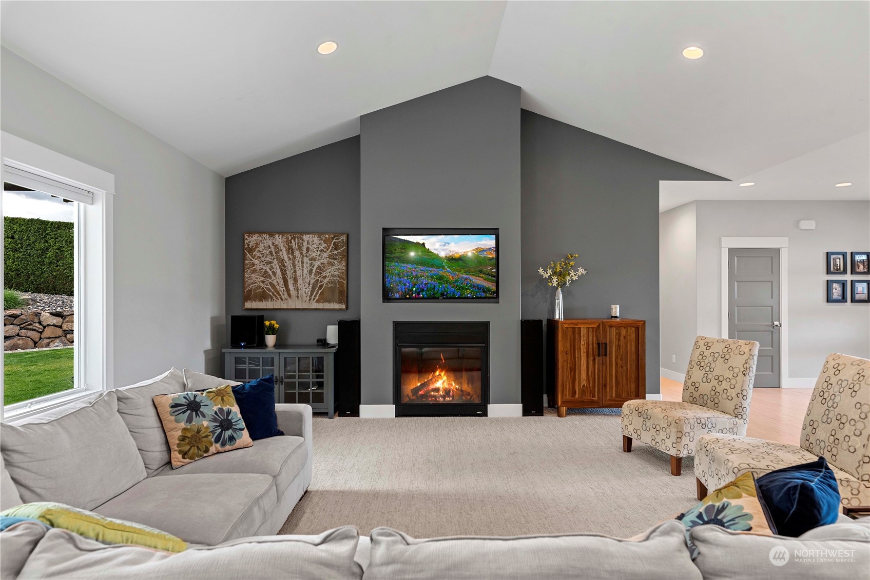 847 Briarwood Terrace