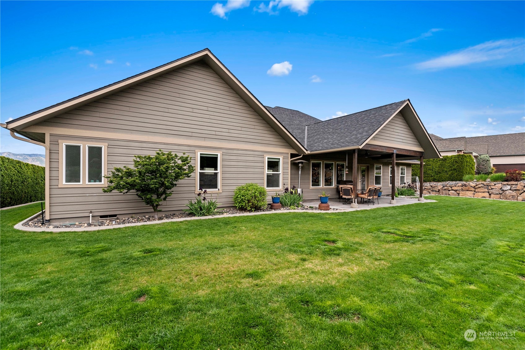 847 Briarwood Terrace