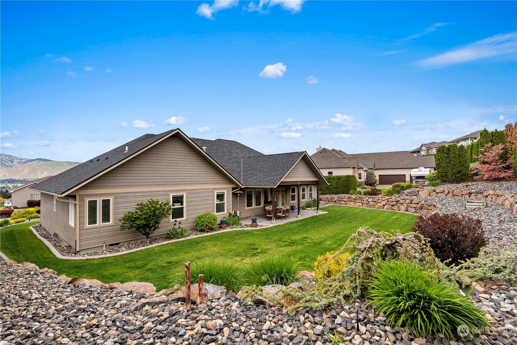 847 Briarwood Terrace