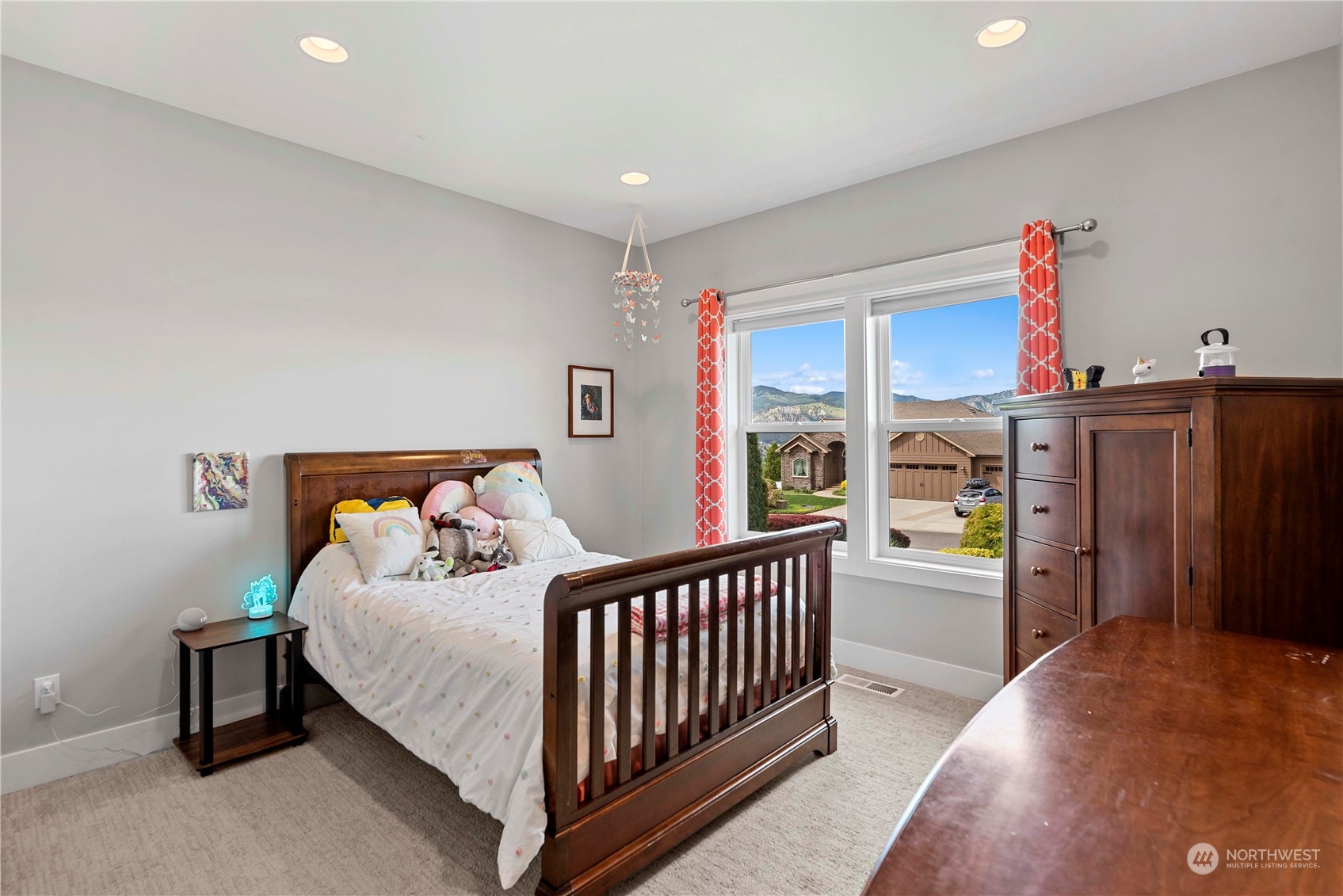 847 Briarwood Terrace