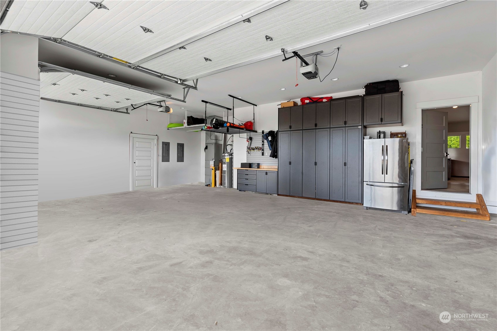 847 Briarwood Terrace