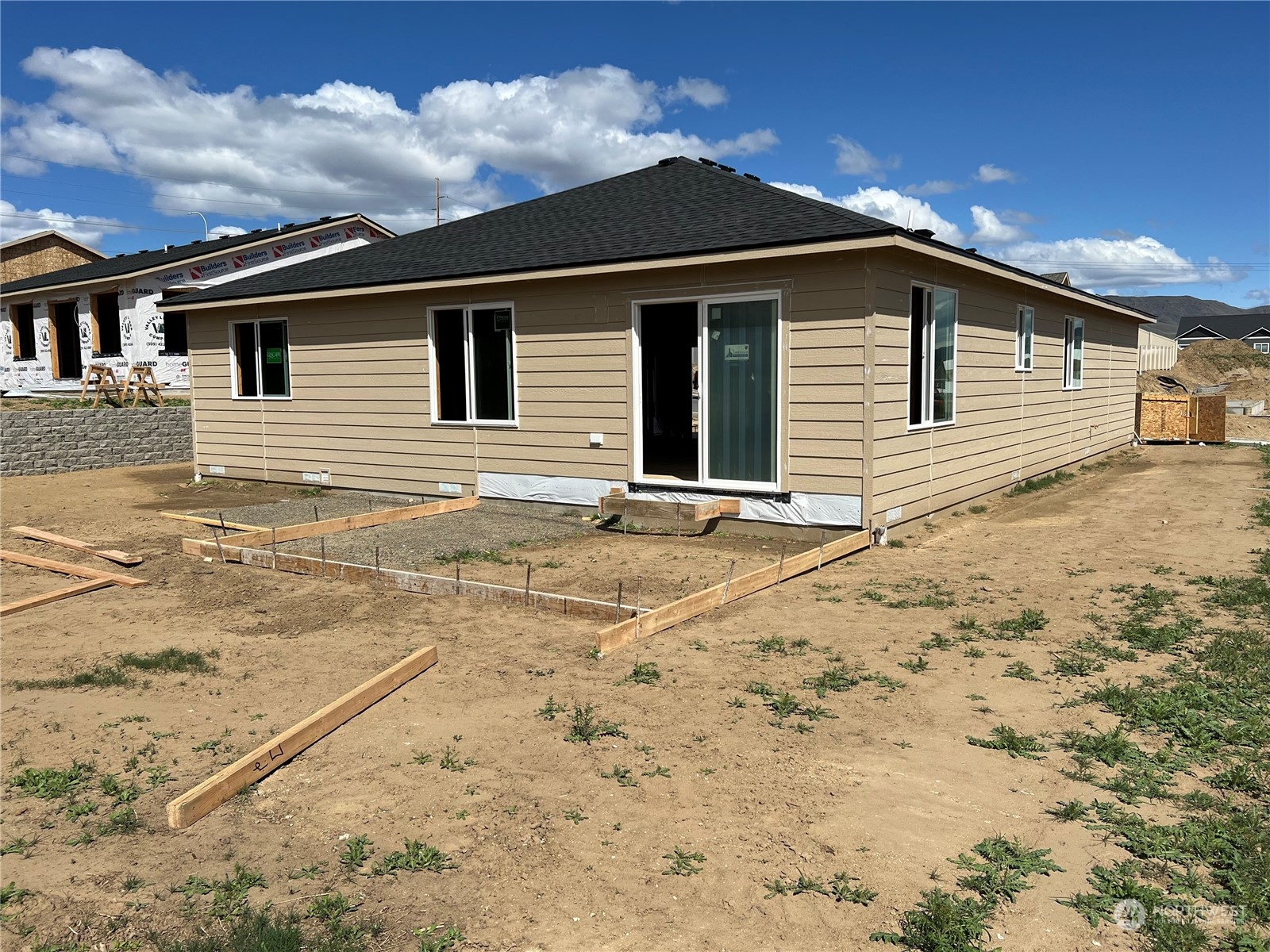 1935 N Mineral Place