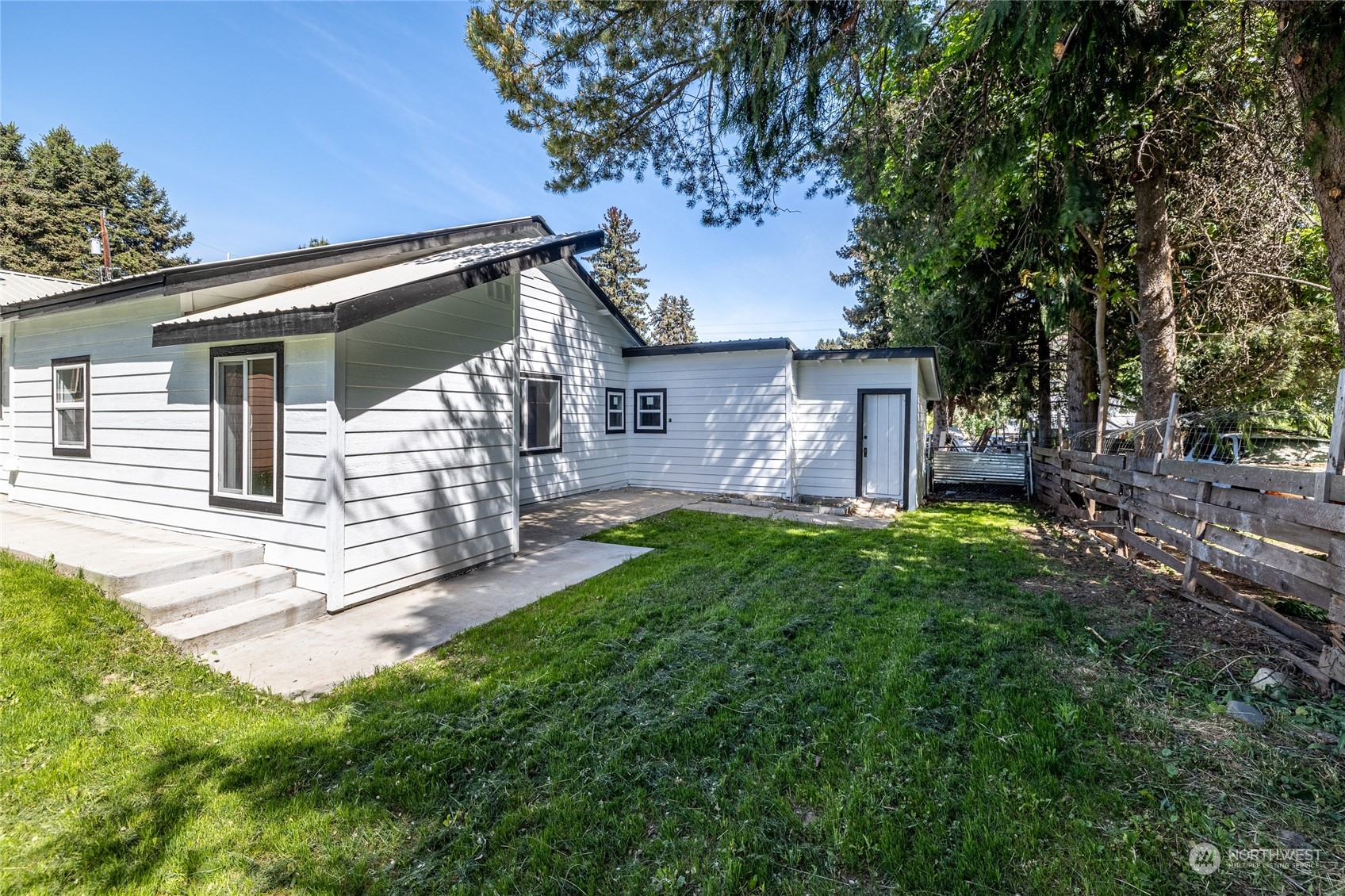 8333 River View Road