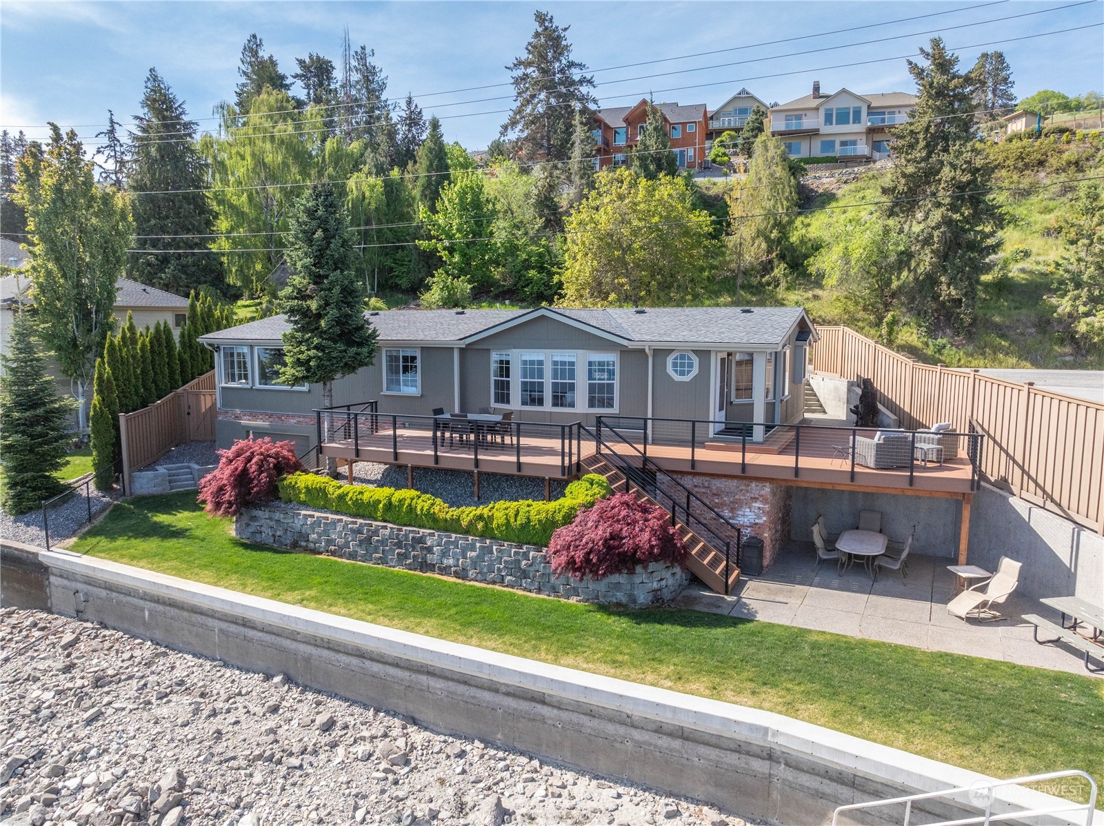 1308 South Lakeshore Road