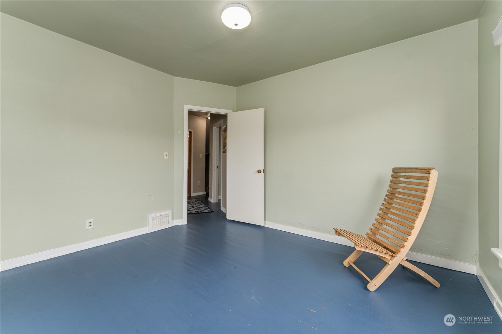 328 E Raymond Street