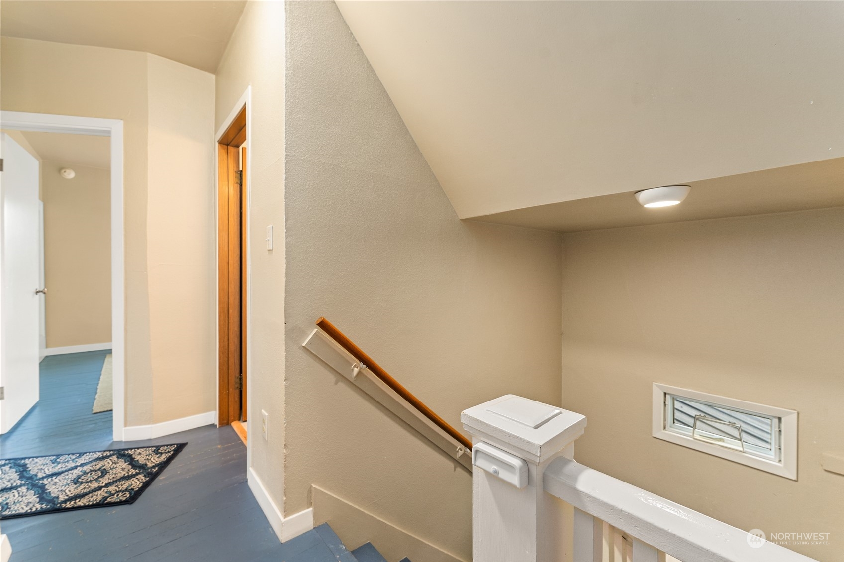 328 E Raymond Street