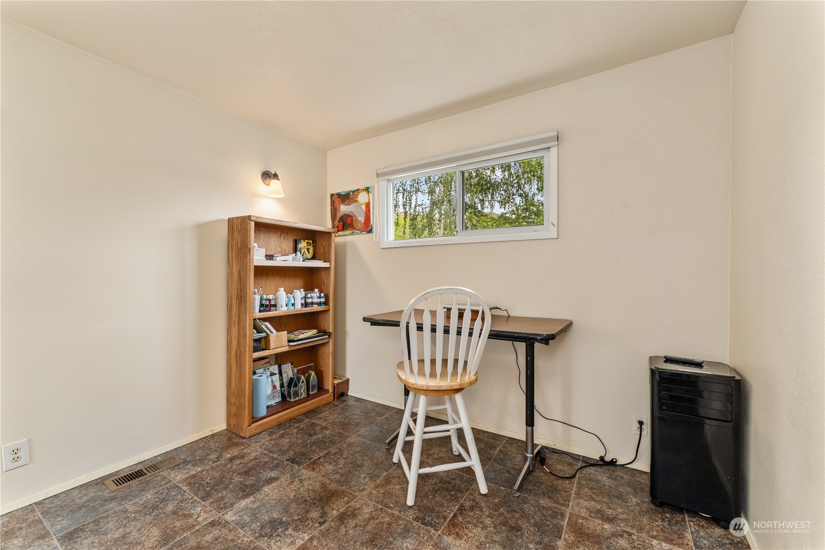 328 E Raymond Street