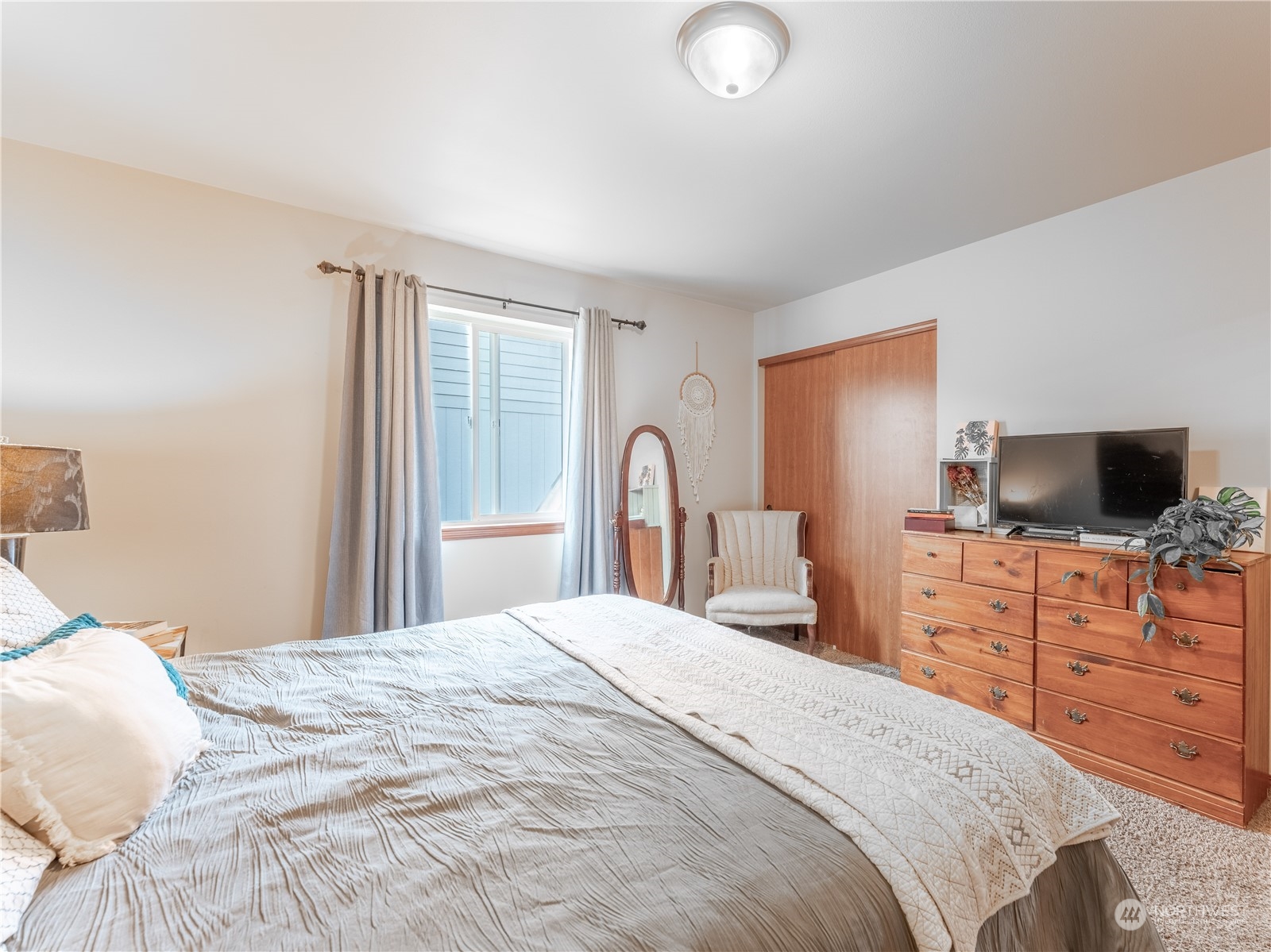 107 NW Porter's Court