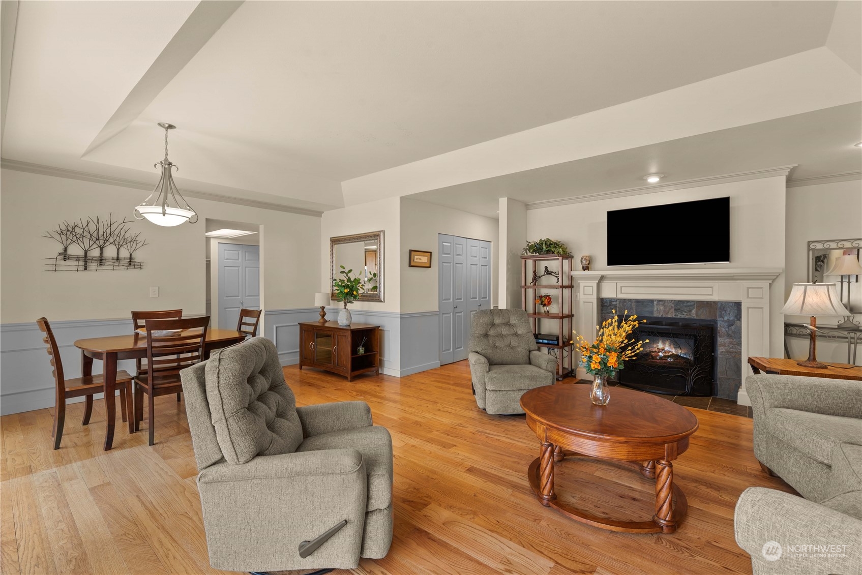 145 Quail Run Boulevard
