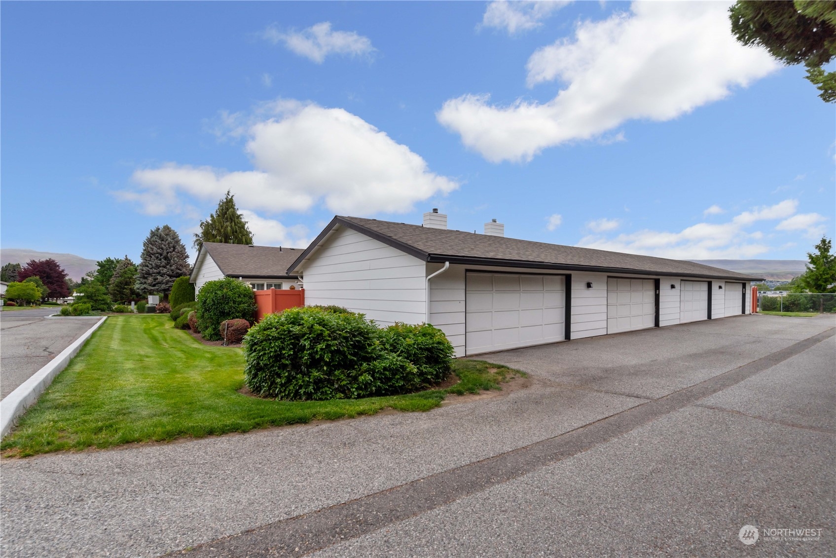 145 Quail Run Boulevard