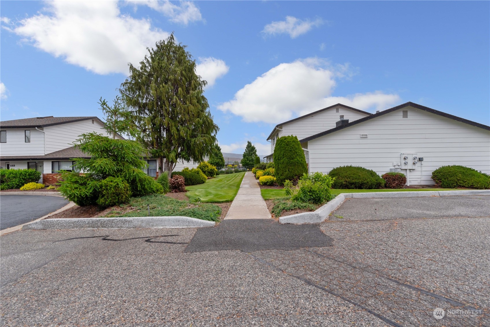 145 Quail Run Boulevard