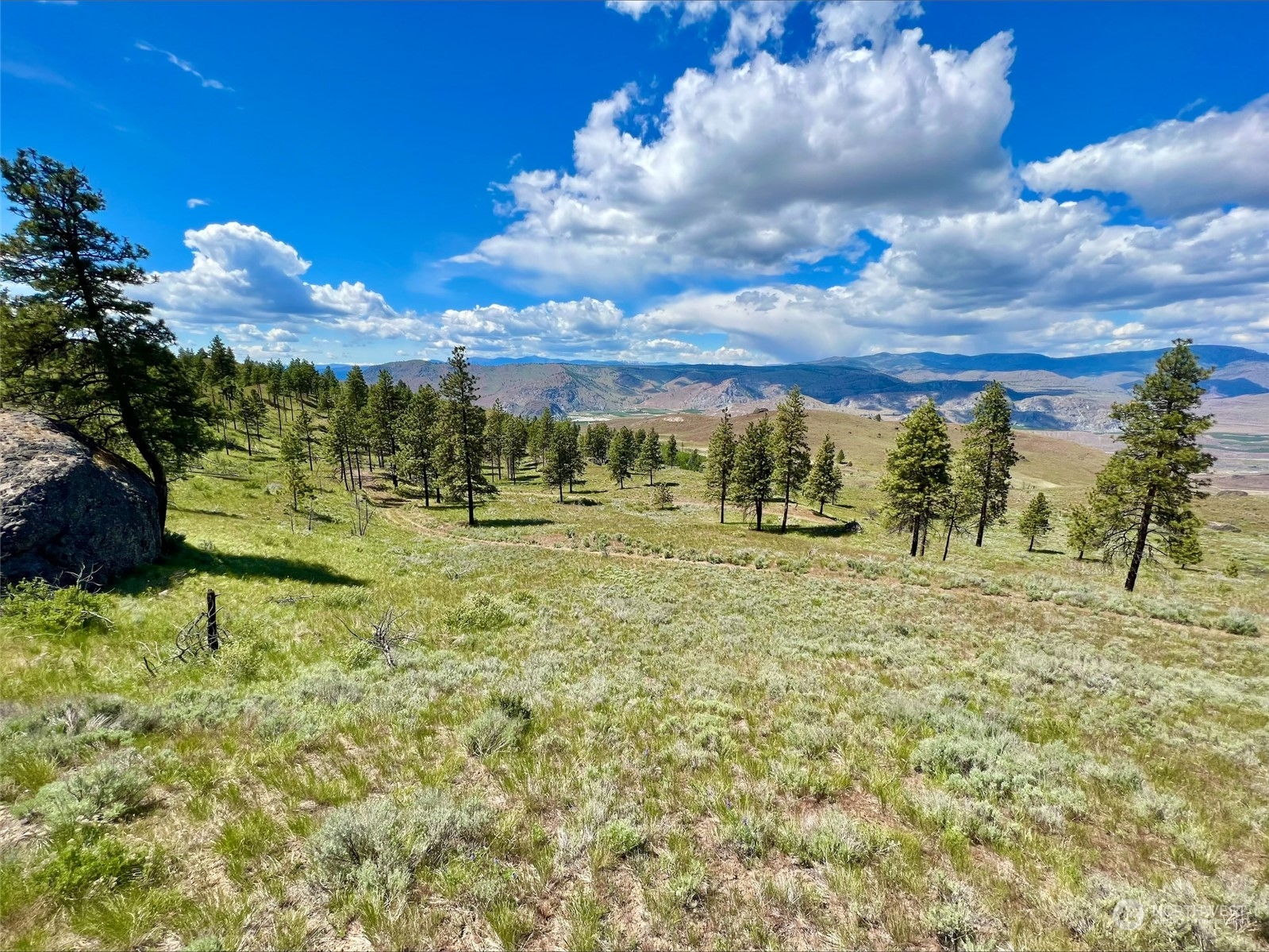 0 Columbia River Bluffs Road