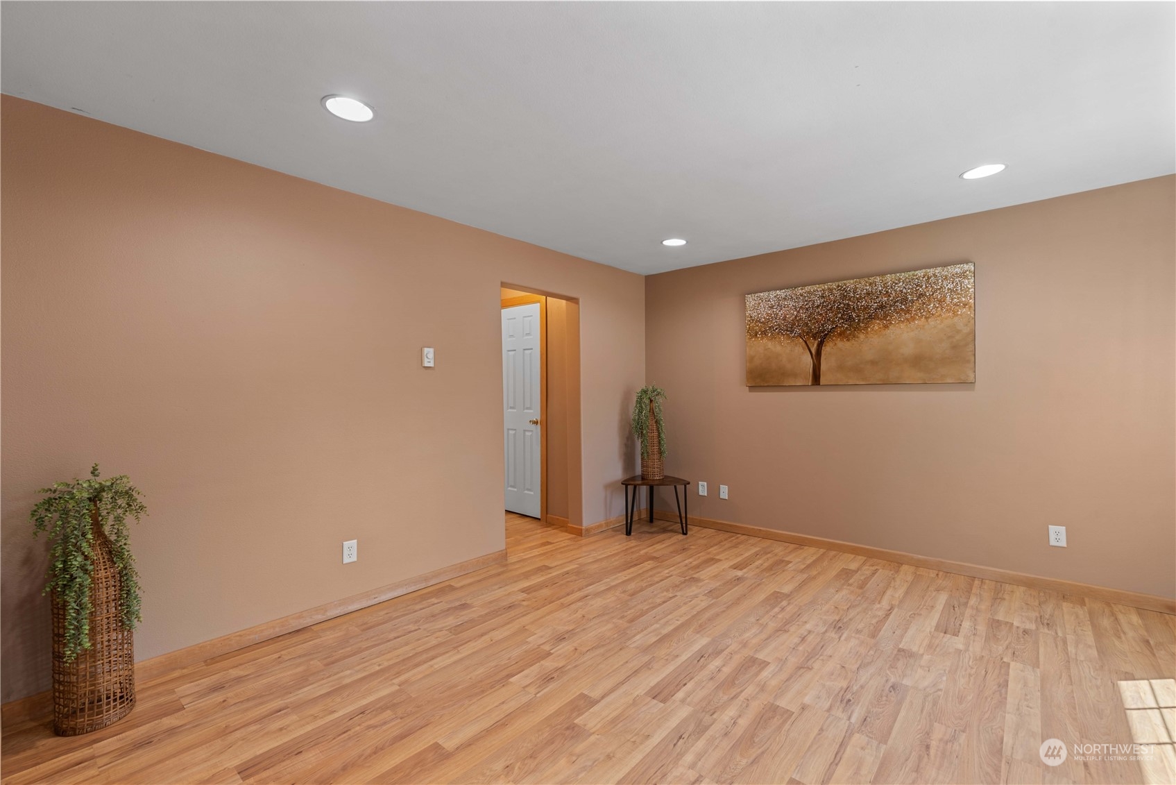 5 21st Street NW