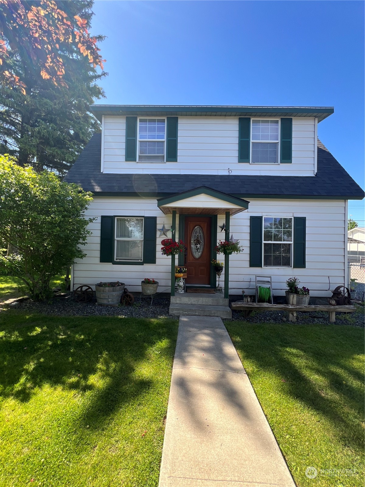 301 W Locust St