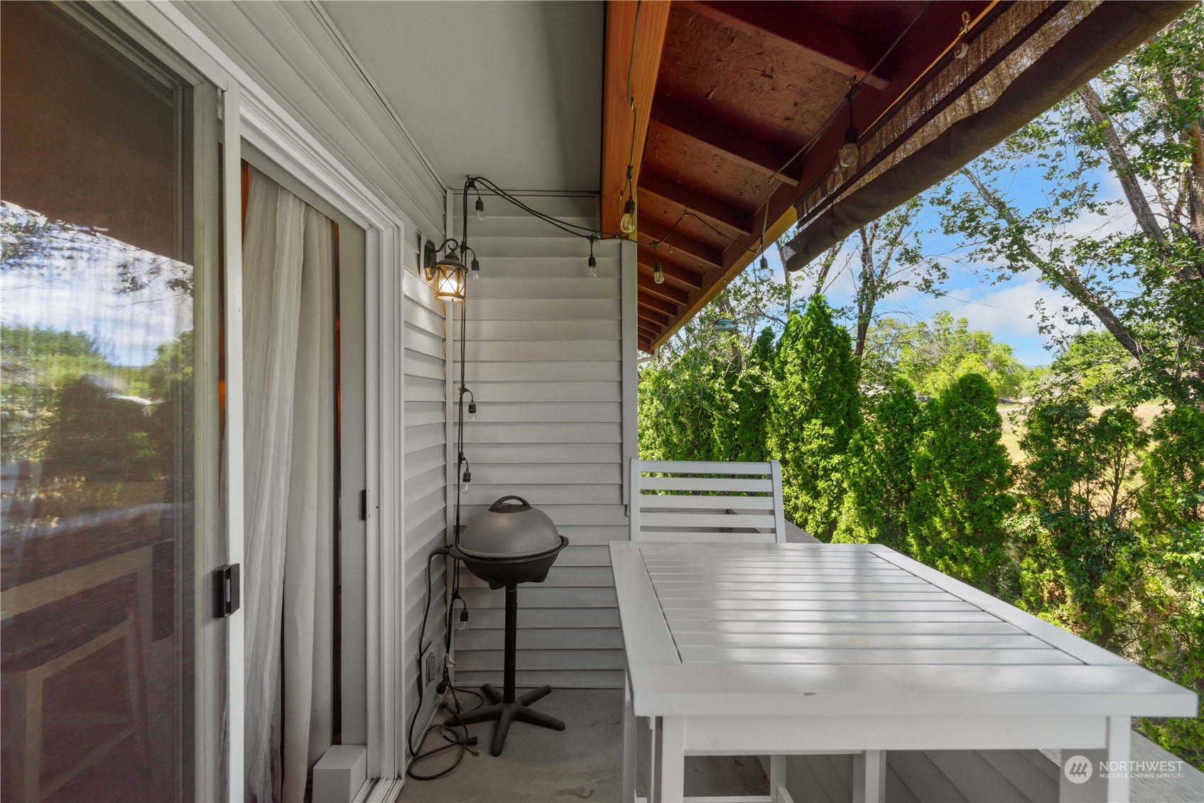 667 4th Street NE Unit: K 201