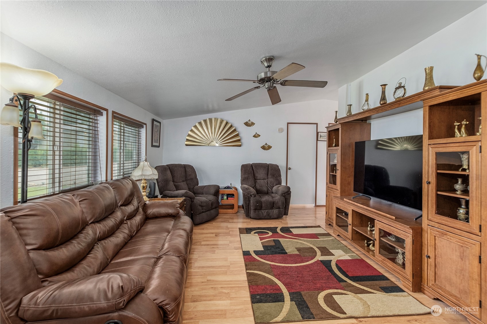 832 Garden Plaza