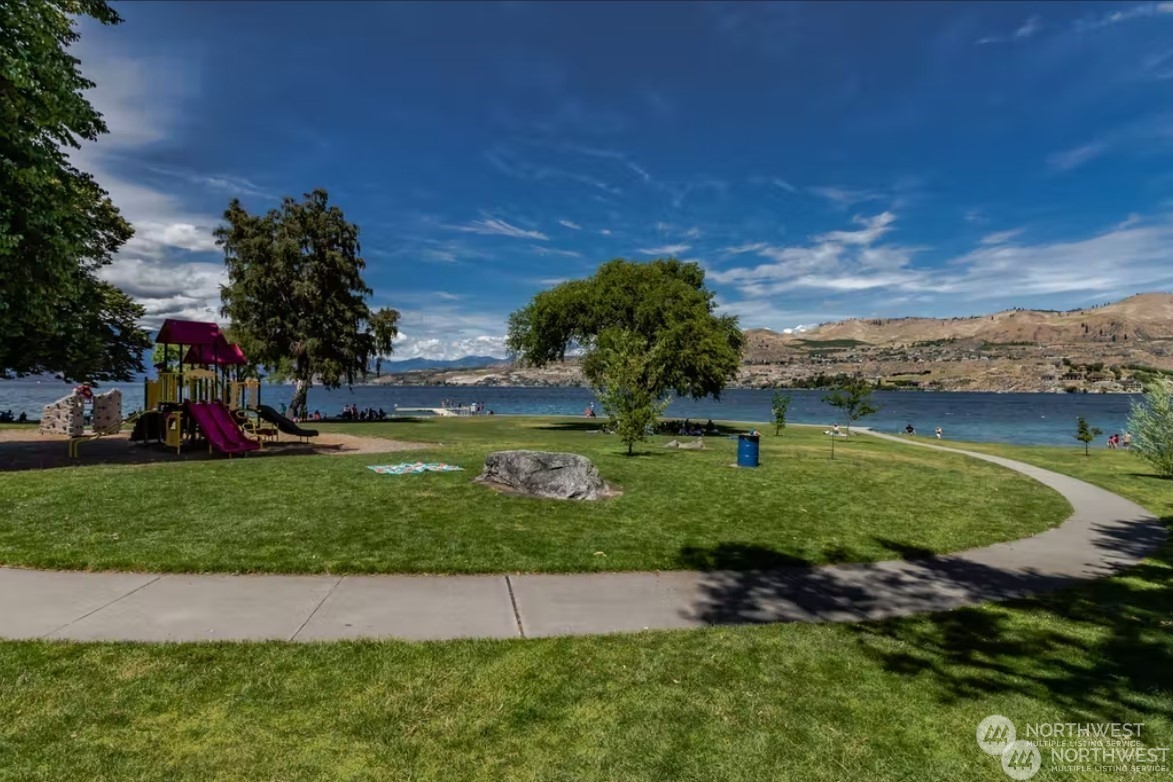 2220 W Woodin Avenue Unit: 411
