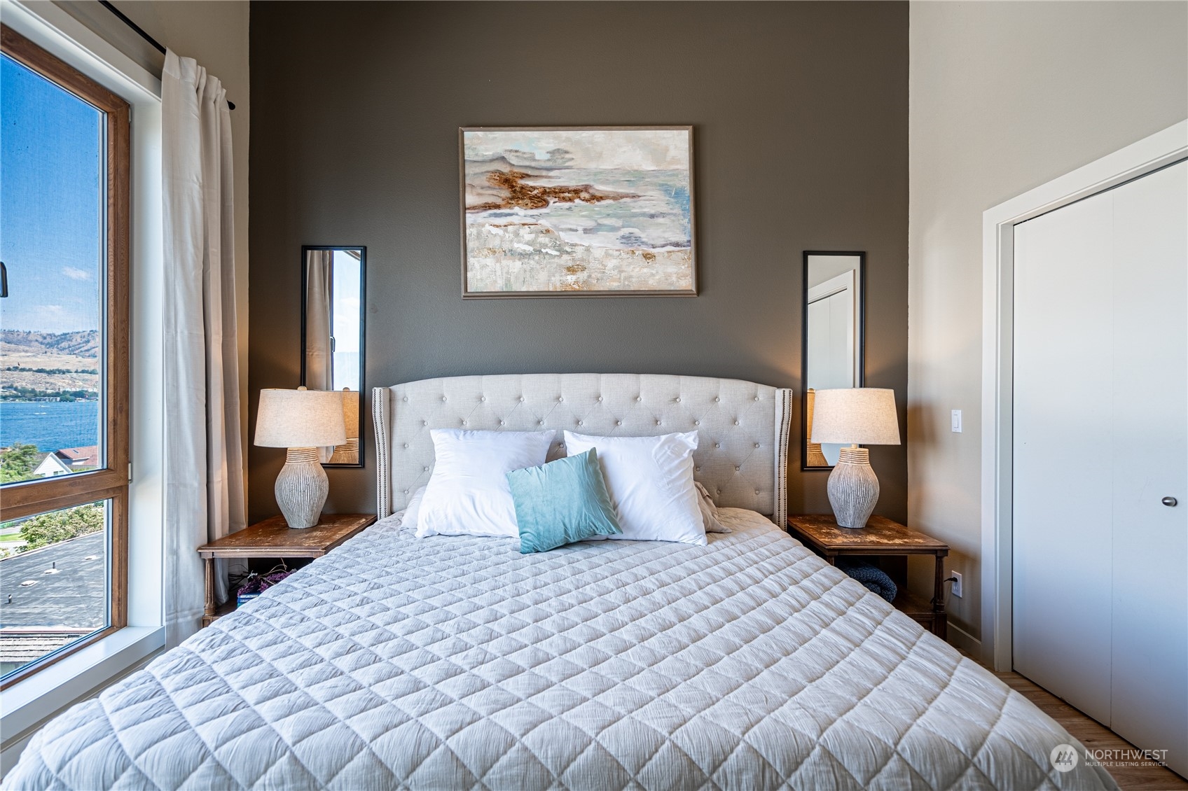 2220 W Woodin Avenue Unit: 411