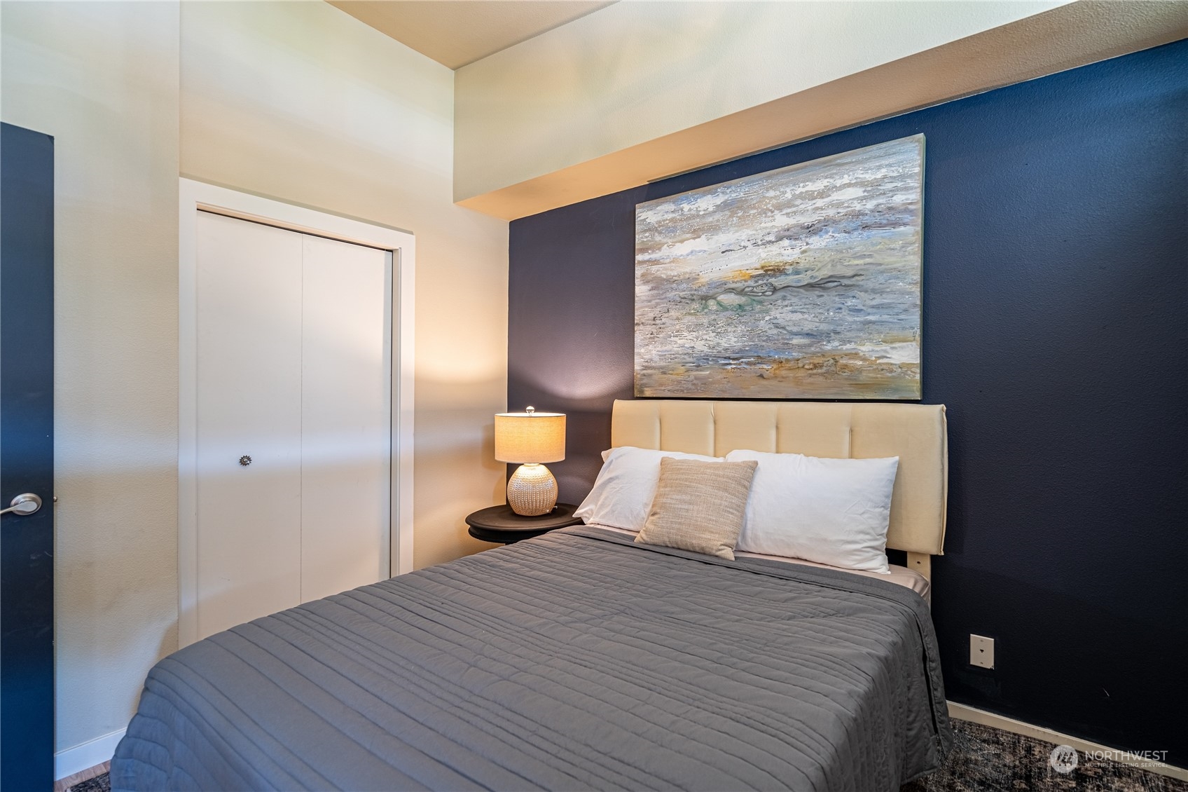 2220 W Woodin Avenue Unit: 411