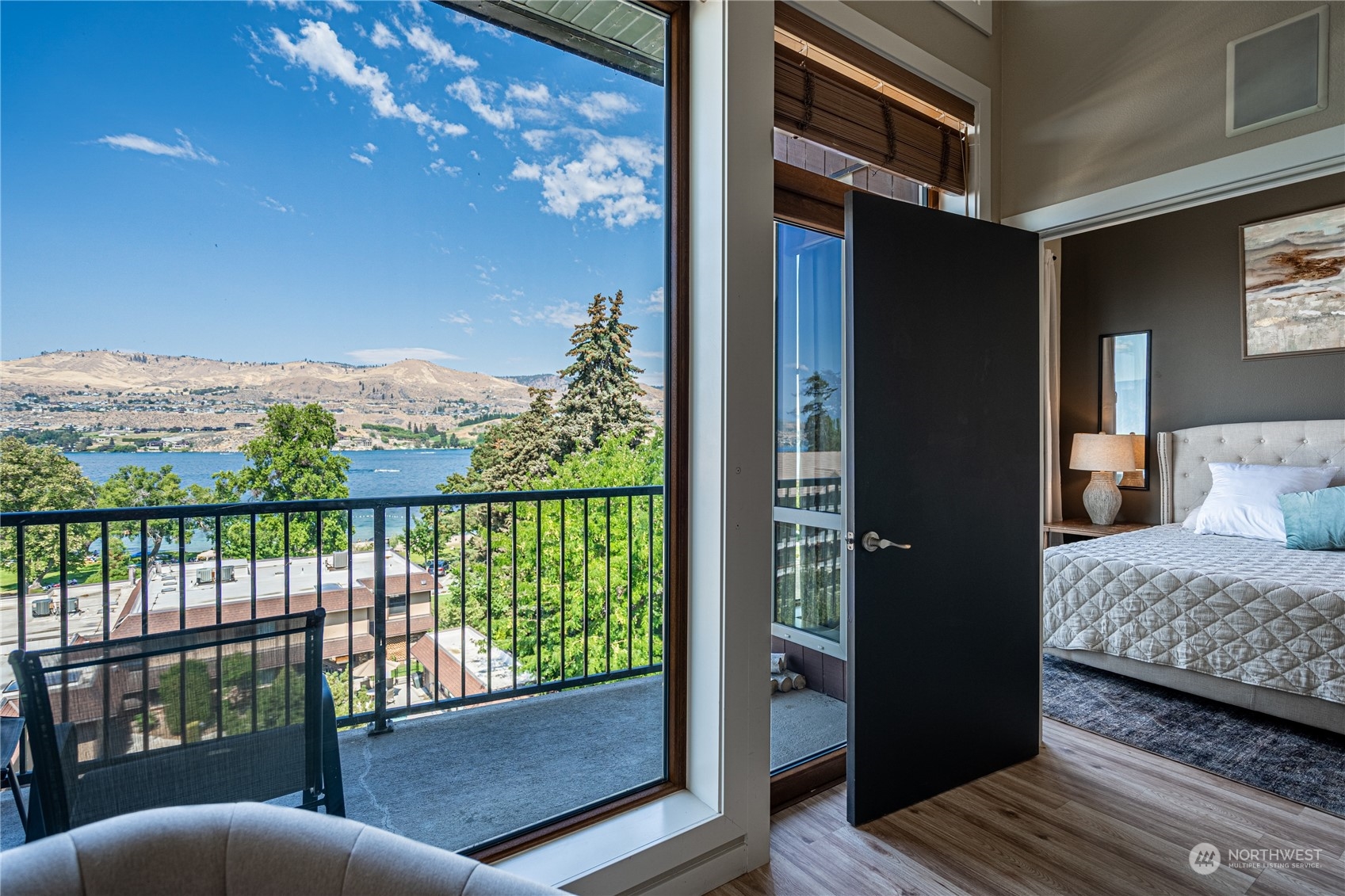 2220 W Woodin Avenue Unit: 411