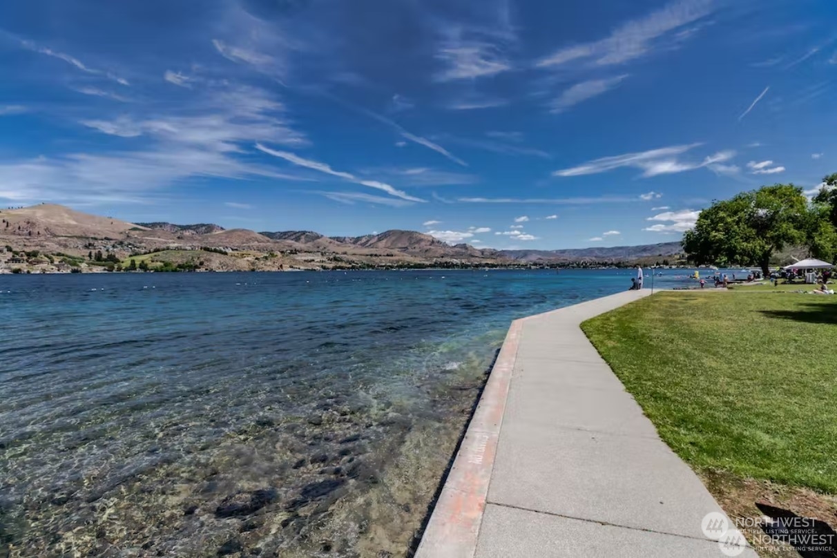 2220 W Woodin Avenue Unit: 411