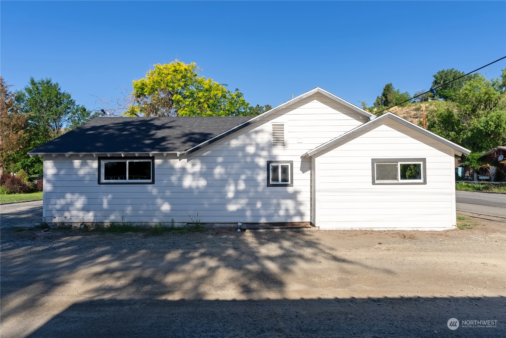 1 Fir Street S